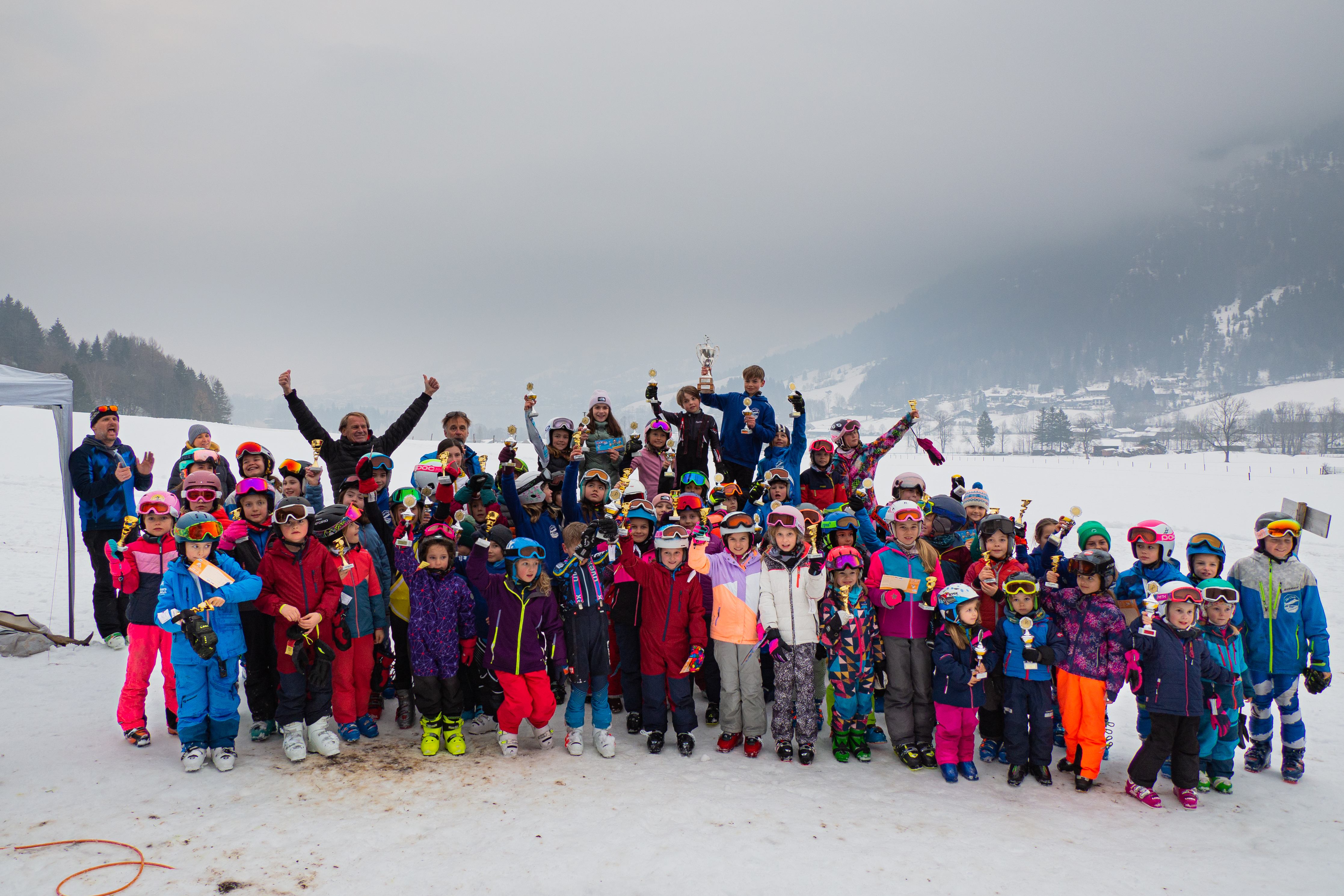 Schlierseer Kinder feiern ein „Ski-Fest“